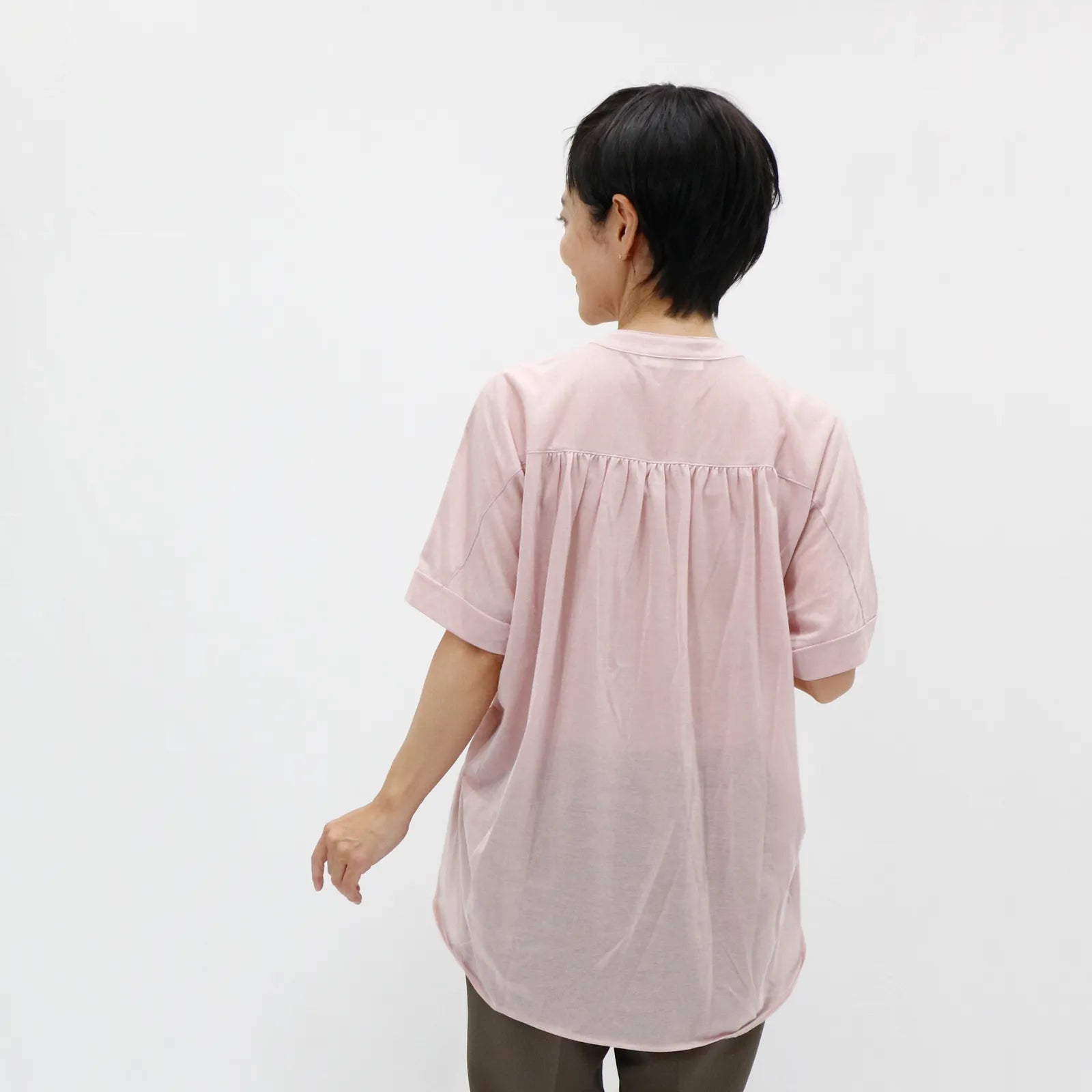【日本製/洗練された軽やかさ】ドロストブラウス