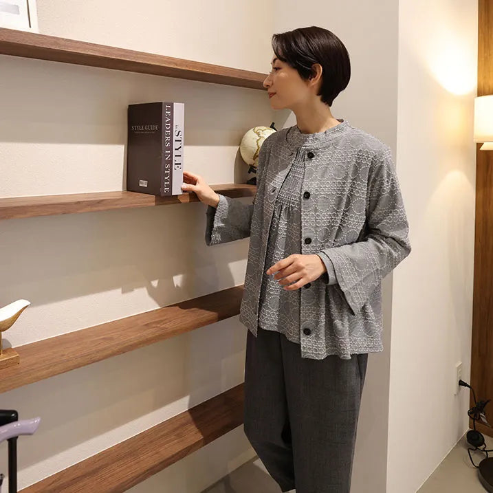 【宽松利落】圆点提花套头衫