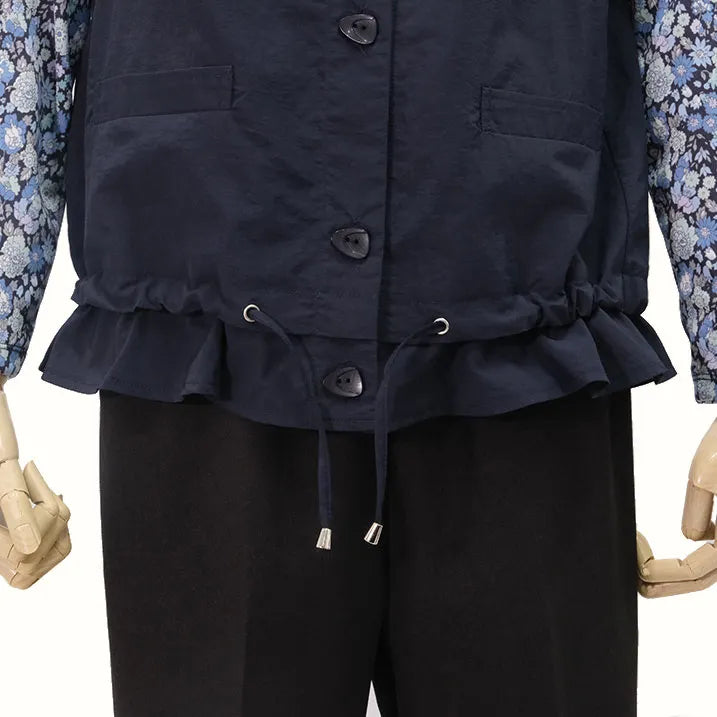 【裾のフリルが大人カワイイを演出・洗濯機◎たたんでバッグにIN】ナイロンタフタベスト