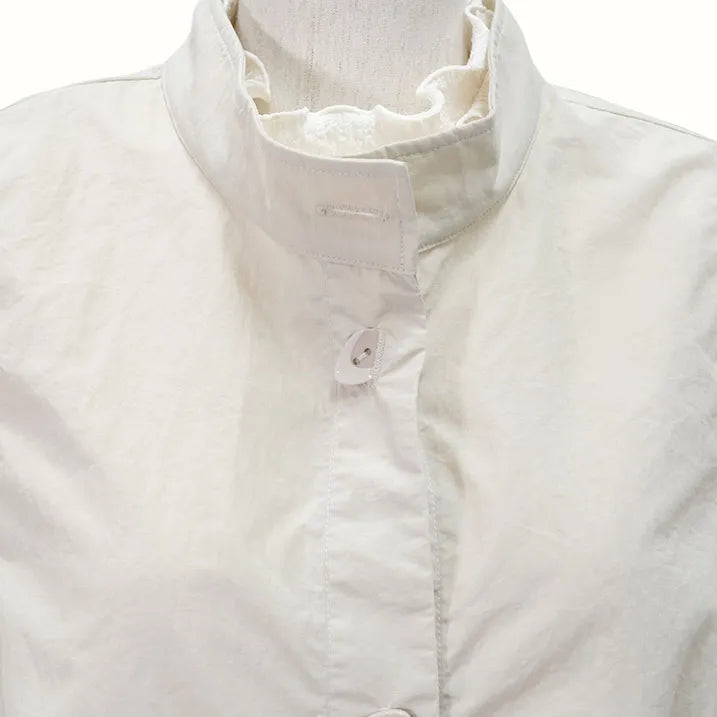 【裾のフリルが大人カワイイを演出・洗濯機◎たたんでバッグにIN】ナイロンタフタベスト