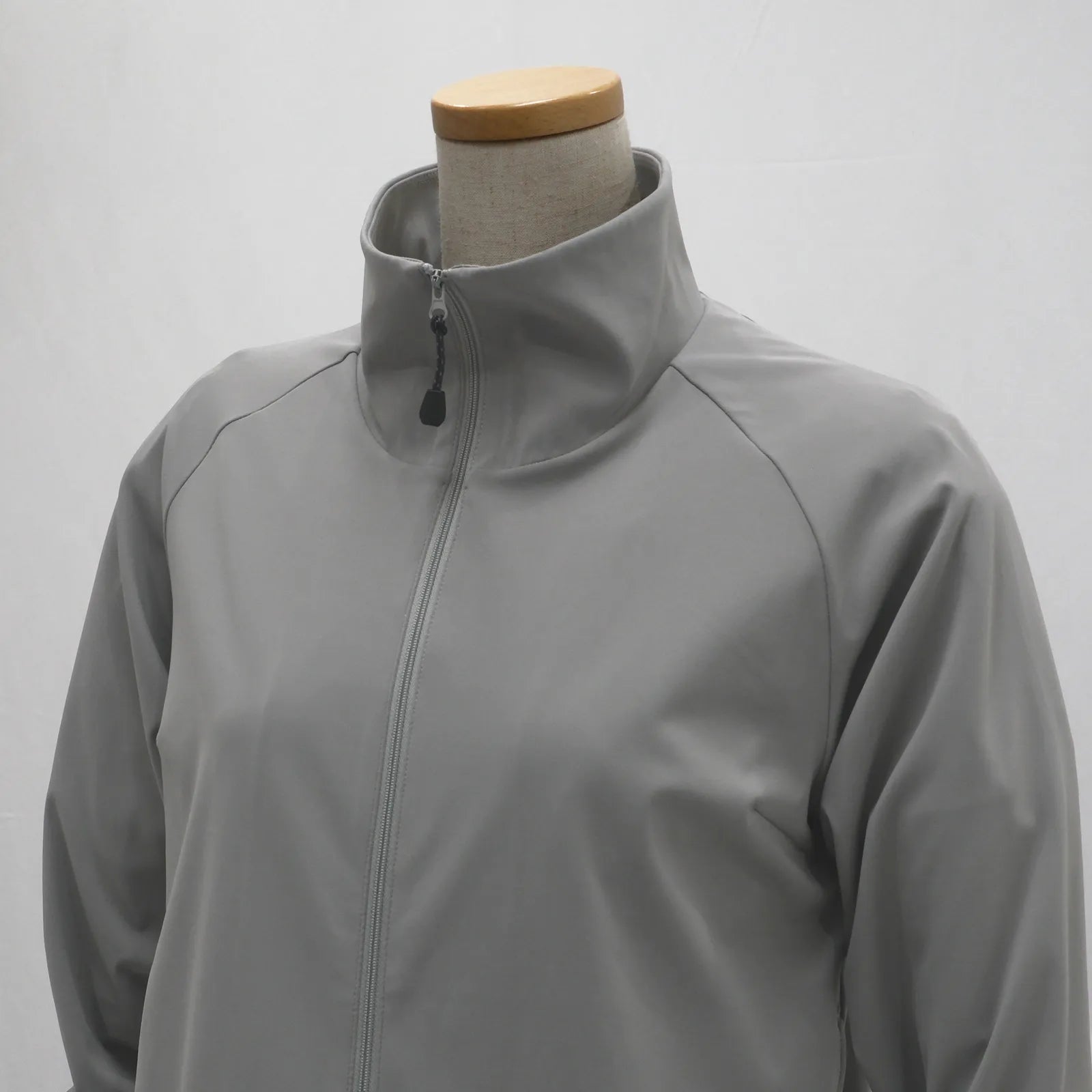 【UVカット・吸水速乾】レディースストレッチブルゾン