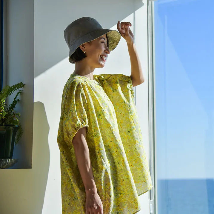 【蓬松不显身材的衬衫】模糊的花卉印花衬衫