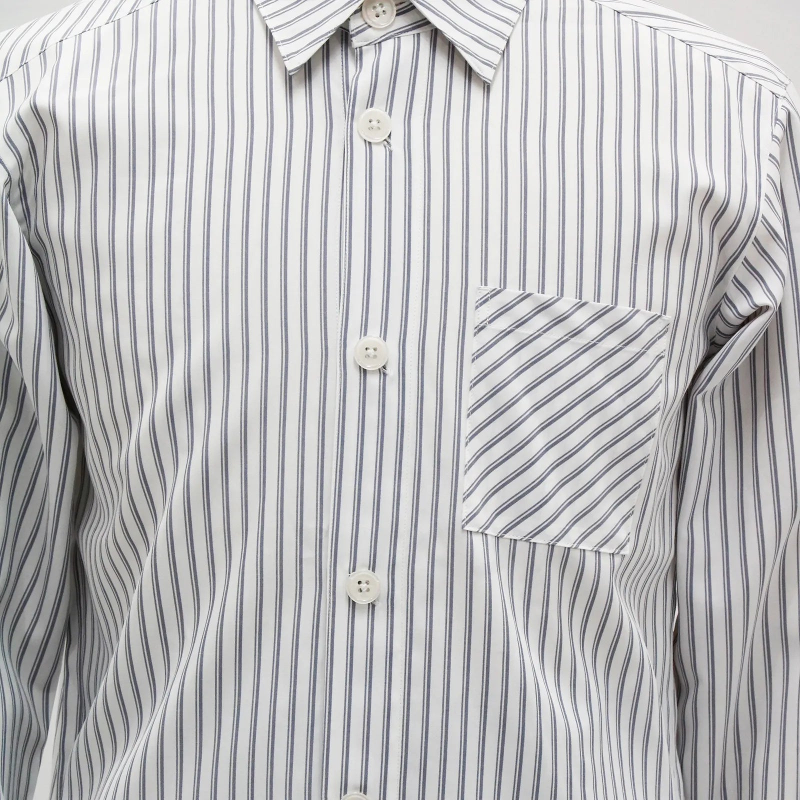 【接触冷感・UV機能】クラシックストライプシャツ