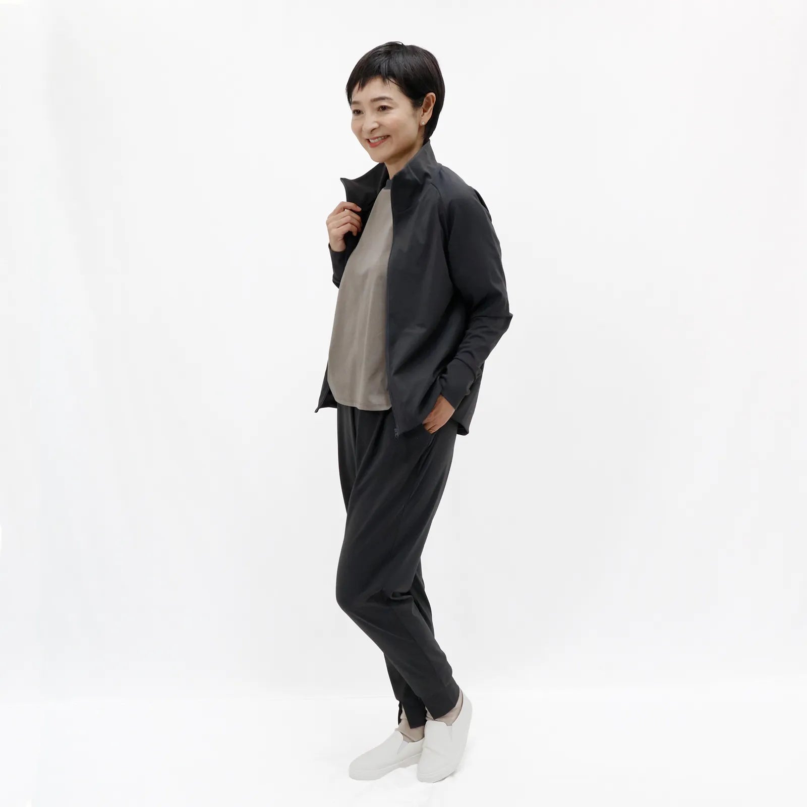 【UVカット・吸水速乾】レディースストレッチブルゾン