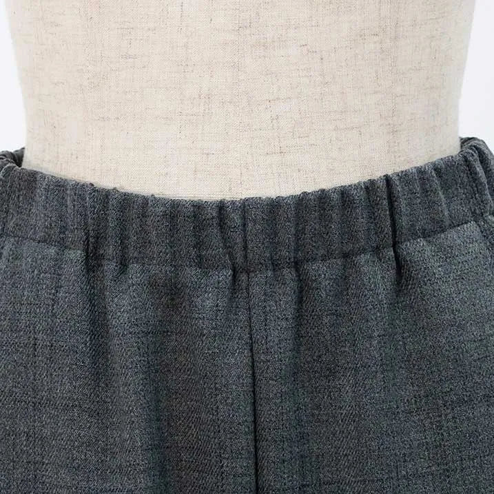 Made in Japan - Versatile and versatile: Tweed-style pants with darts at the hem