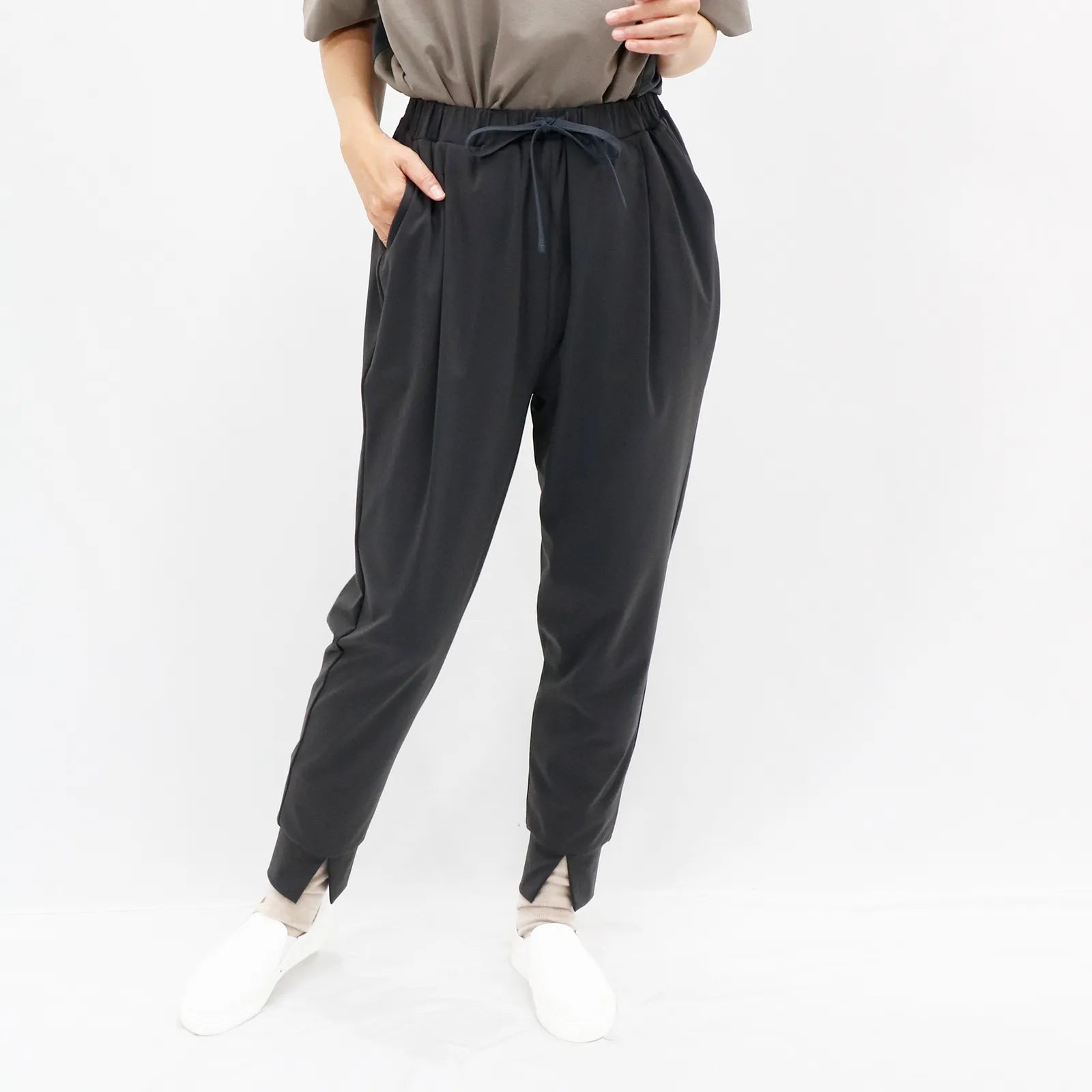 【UVカット・吸水速乾】レディースジョガーパンツ