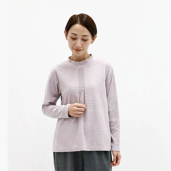 【洗濯◎ストレッチ素材で動きを妨げない】ドットジャカードプルオーバー