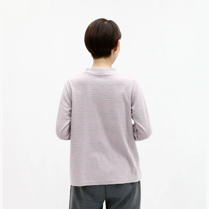 【洗濯◎ストレッチ素材で動きを妨げない】ドットジャカードプルオーバー