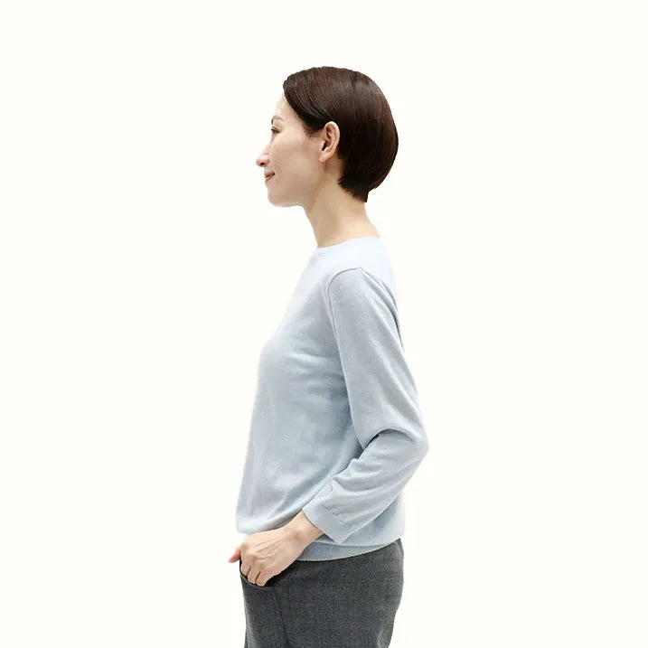 【亮点在于胸前的亮片刺绣。它很薄,可以单穿,也可以叠穿。】刺绣针织套头衫