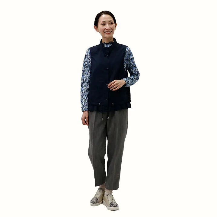 【裾のフリルが大人カワイイを演出・洗濯機◎たたんでバッグにIN】ナイロンタフタベスト