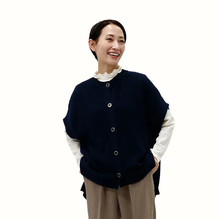 【季節の変わり目や寒暖差のある日にぴったりの1枚・着回し◎洗濯◎】畦編み肩掛けベスト