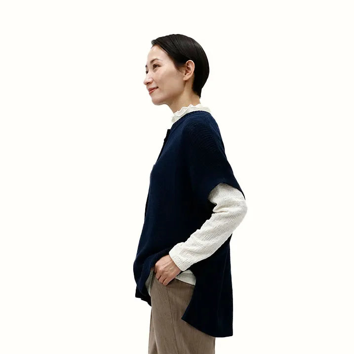 【季節の変わり目や寒暖差のある日にぴったりの1枚・着回し◎洗濯◎】畦編み肩掛けベスト