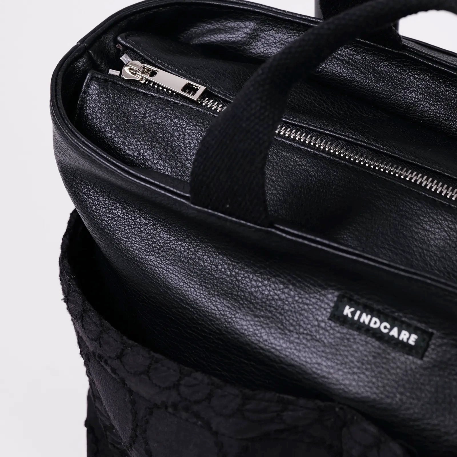 Dot Embroidery Tote with Side Push Cart