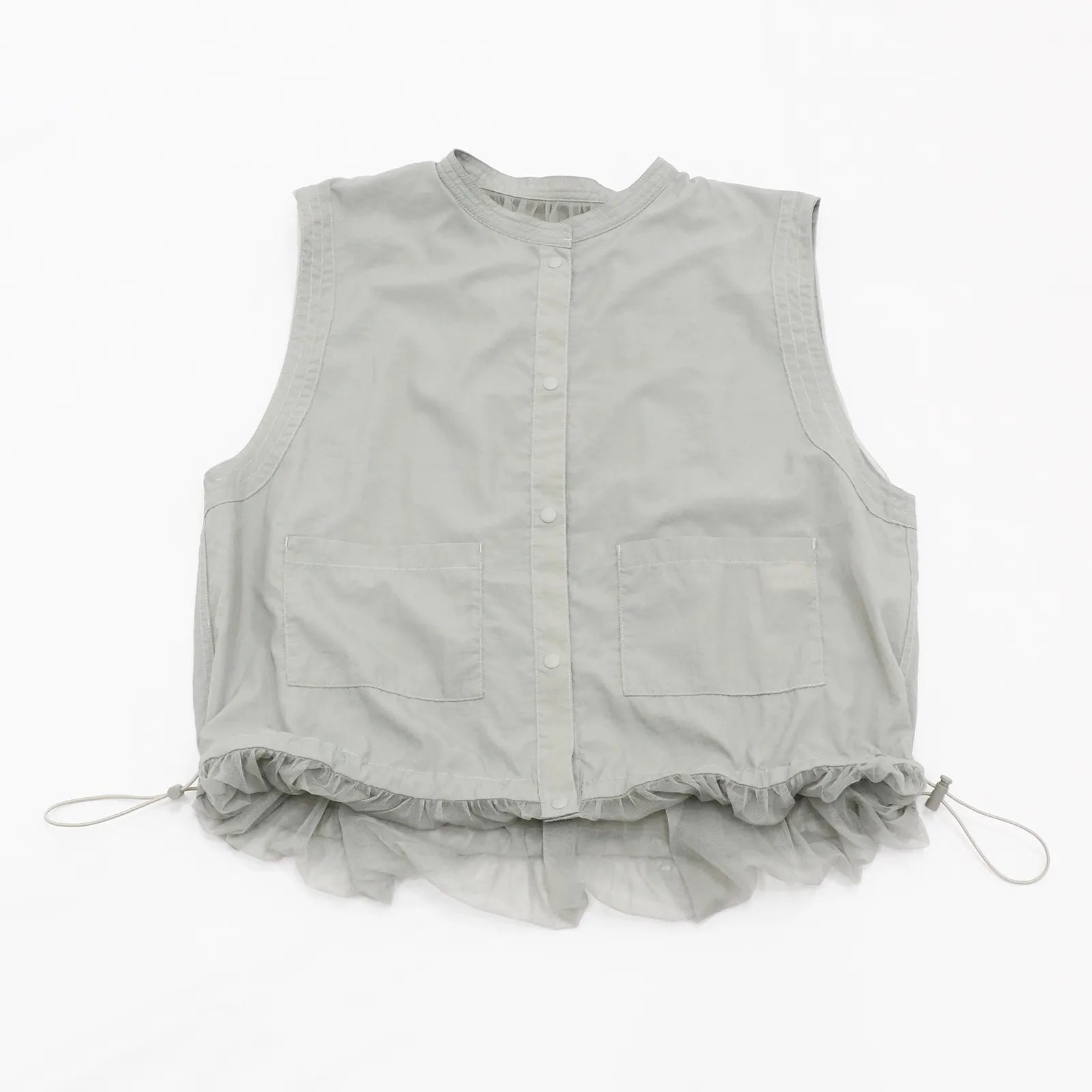 【リバーシブルで2つの表情を楽しめる】チュールリバーシブルベスト