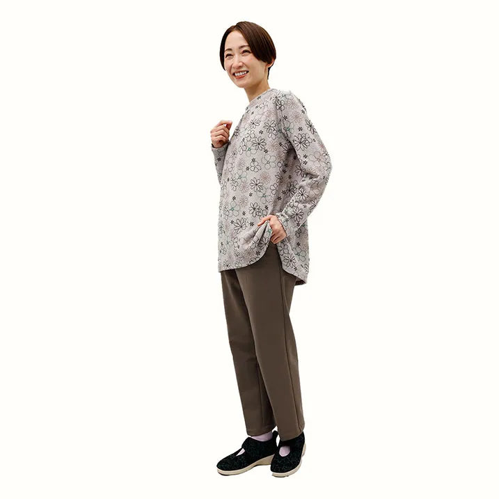 【洗える・フロントのタックがふんわり感を演出】花柄刺繡風PO