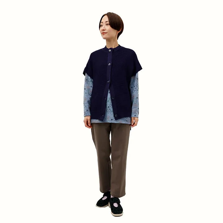 【肩先まで暖かい】ニット肩掛けベスト