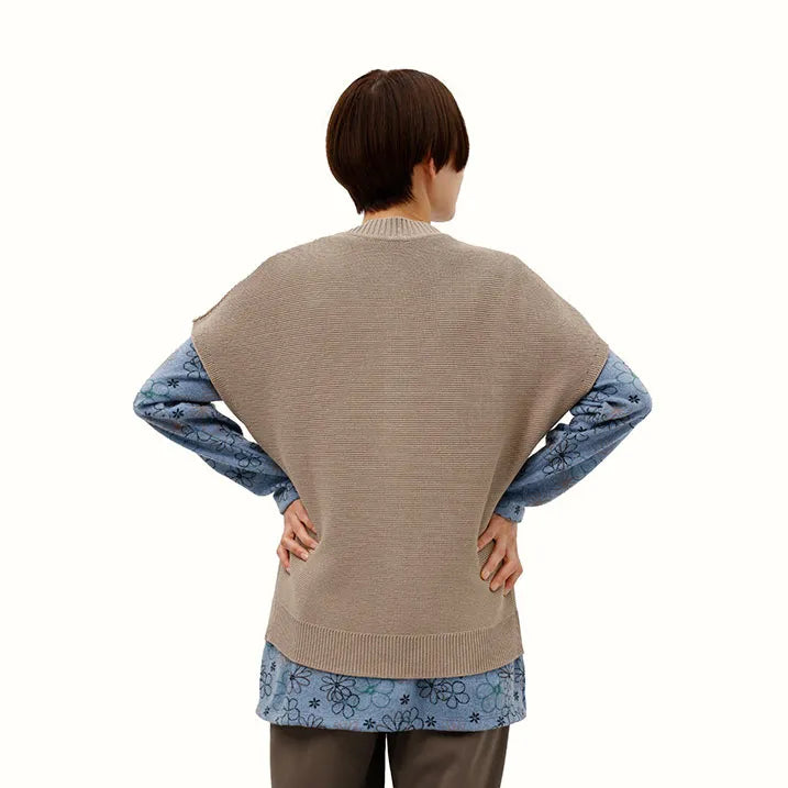 【肩先まで暖かい】ニット肩掛けベスト