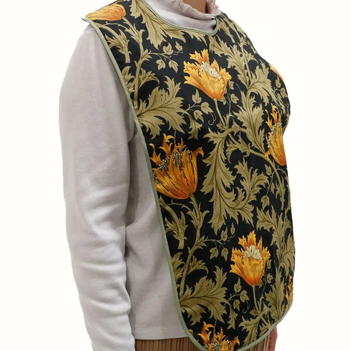 Anemone pattern apron