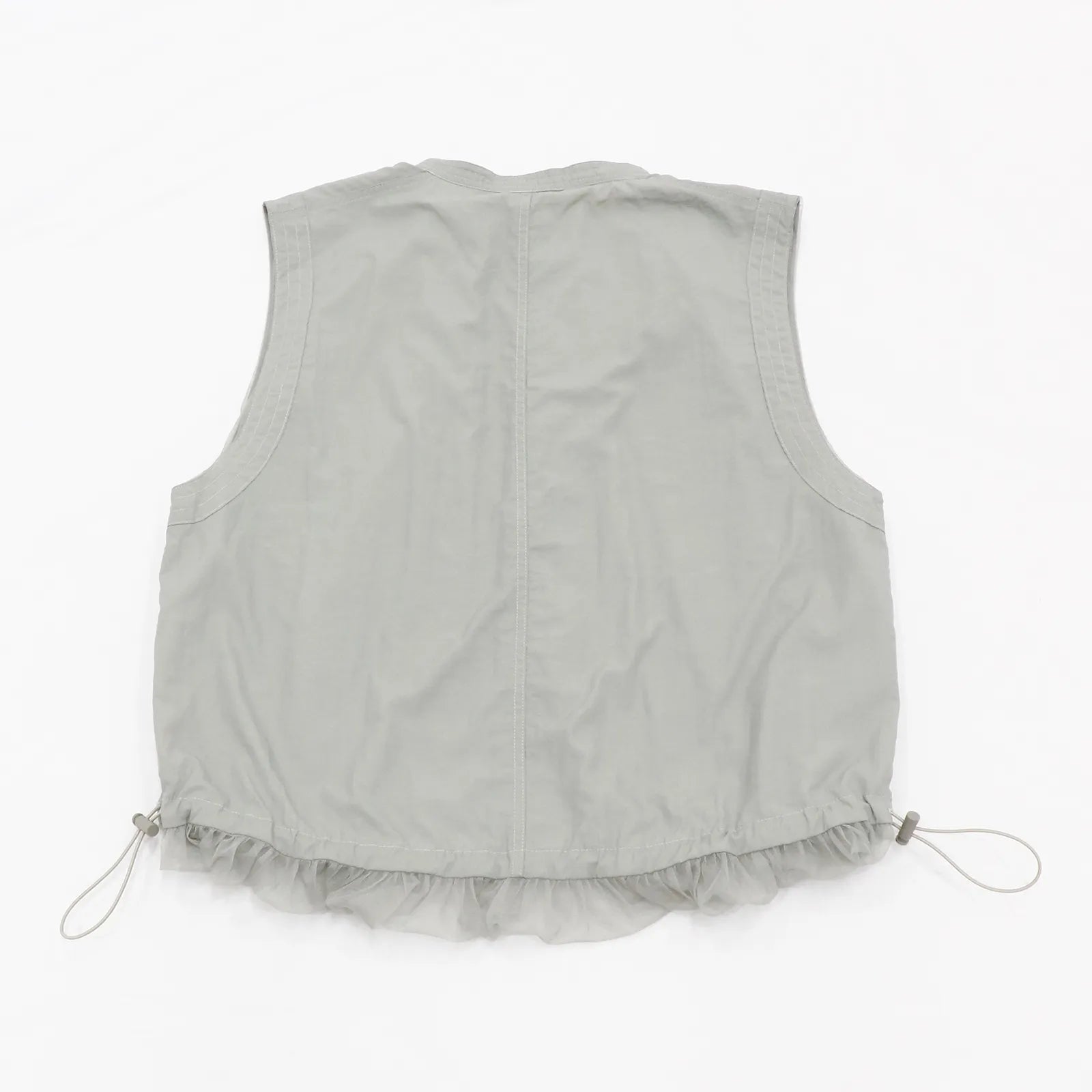 【リバーシブルで2つの表情を楽しめる】チュールリバーシブルベスト