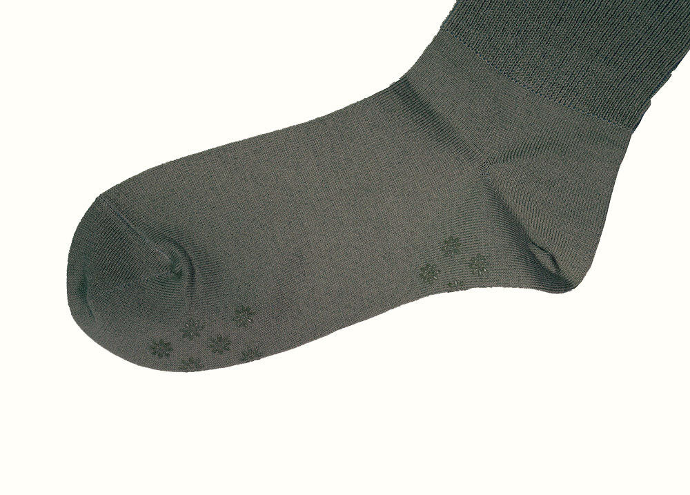 Calf comfort and refreshing with anti-slip