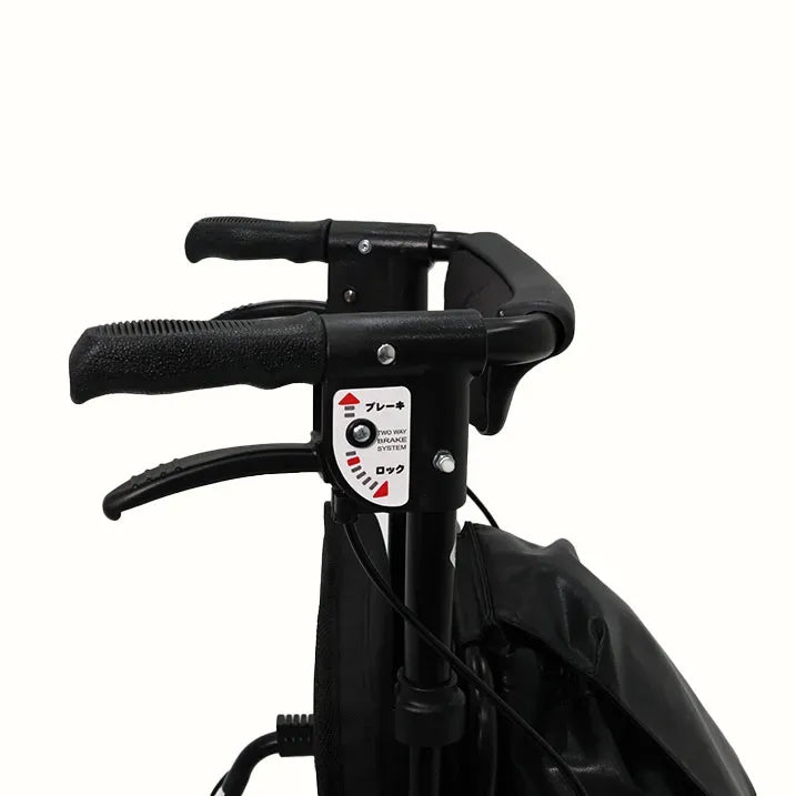 [Silver cart that makes outings more comfortable] KINDCARE Forte
