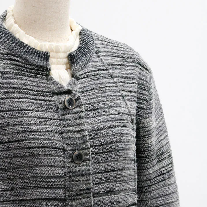 [Stylish and warm] Kasuri striped cardigan 
