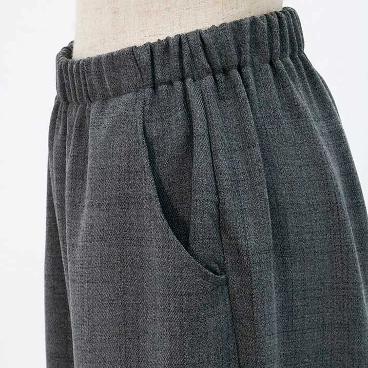 Made in Japan - Versatile and versatile: Tweed-style pants with darts at the hem