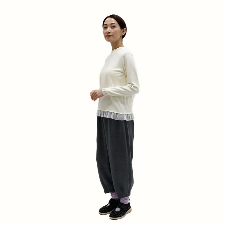 [Washable ◎ Soft and transparent tulle hem] Tulle hem pullover