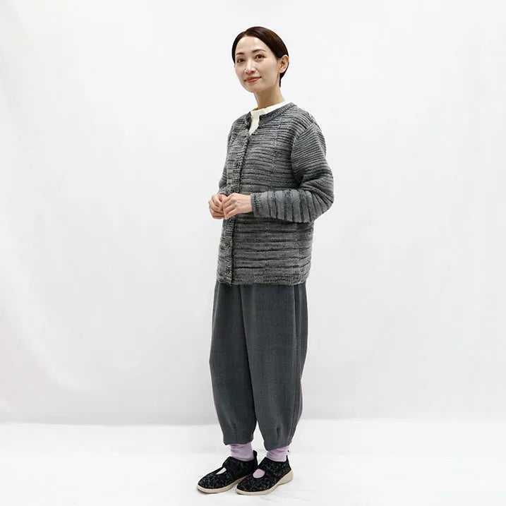 [Stylish and warm] Kasuri striped cardigan 