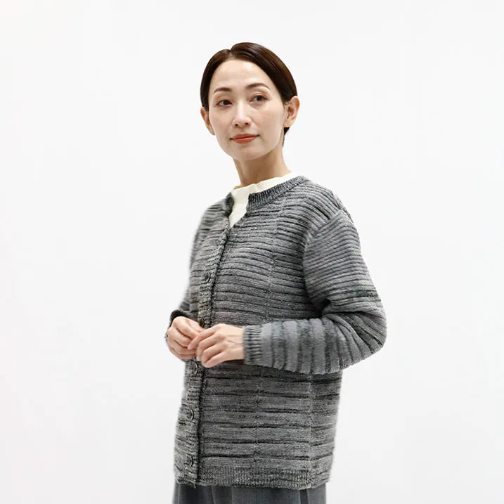 [Stylish and warm] Kasuri striped cardigan 