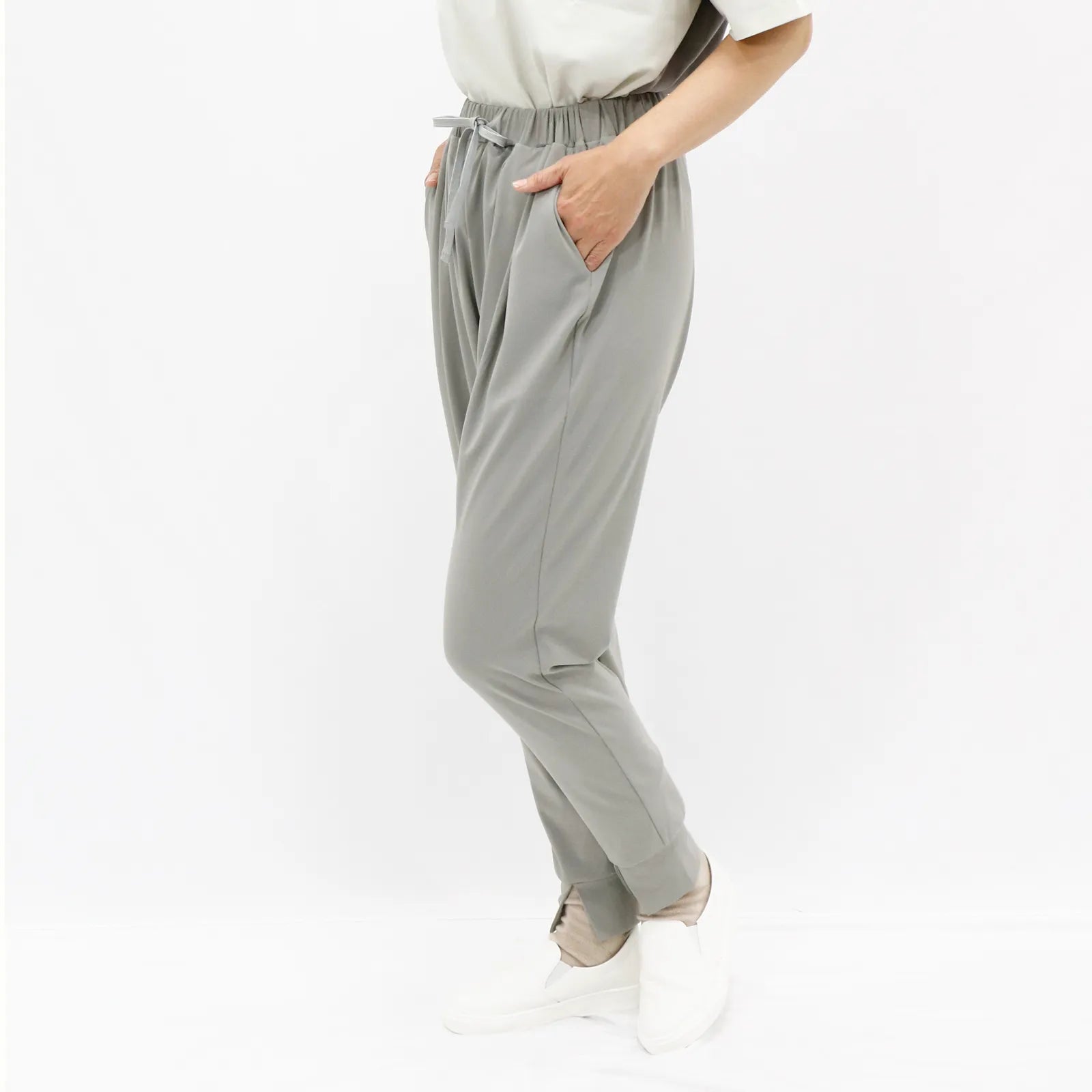 【UVカット・吸水速乾】レディースジョガーパンツ