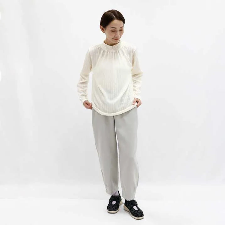[Slimming effect ◎] Cable jacquard pullover