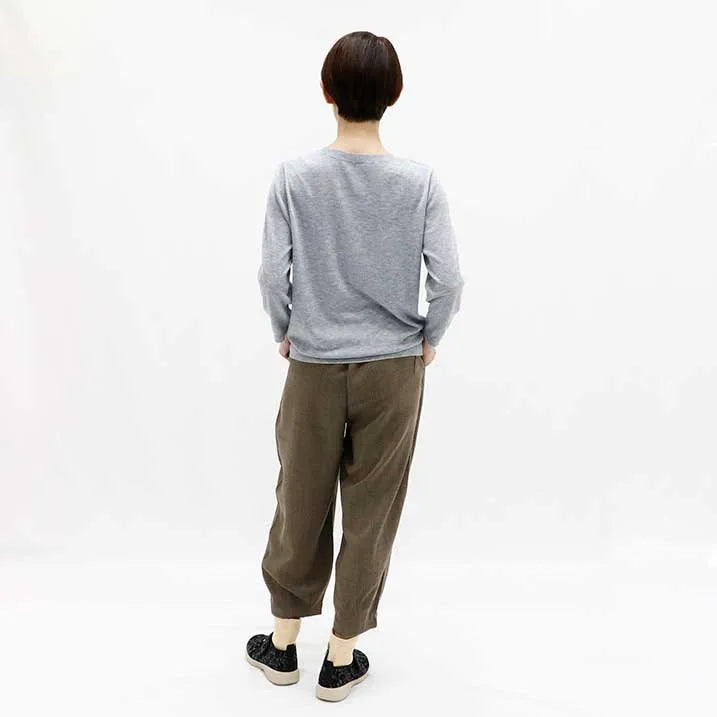 Made in Japan - Versatile and versatile: Tweed-style pants with darts at the hem