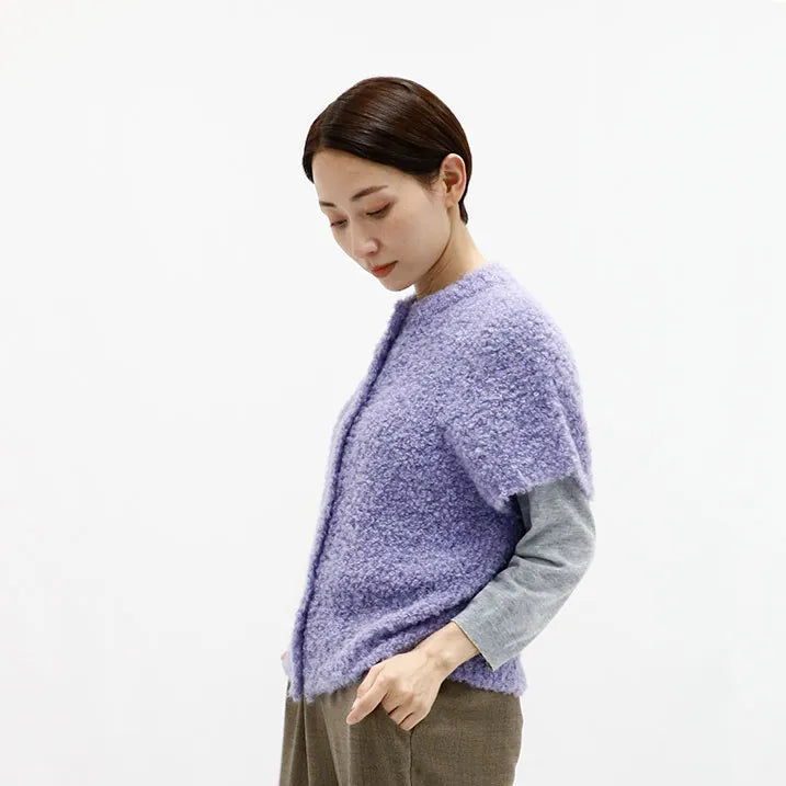 [Lightweight and gentle on the body] Knit boucle shoulder vest