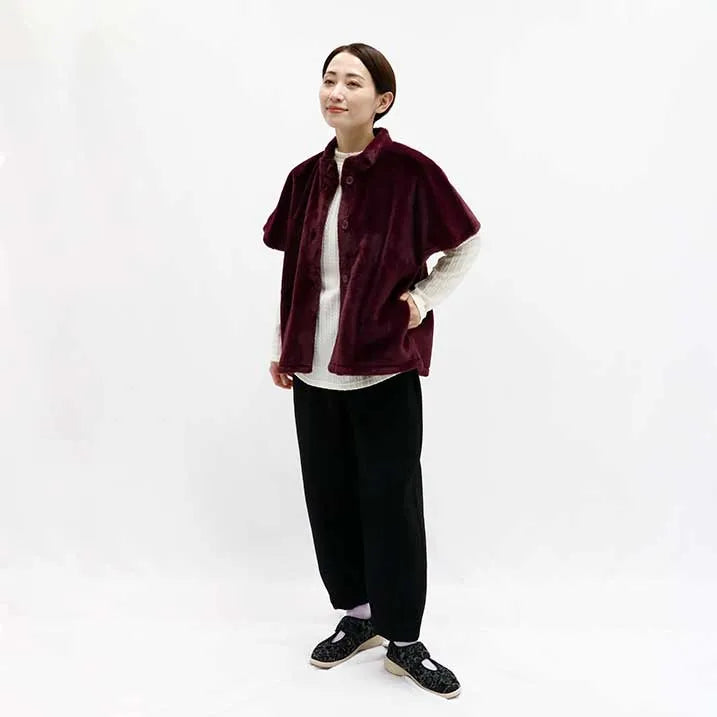 [Made in Japan, versatile] Darted pants with a brushed back