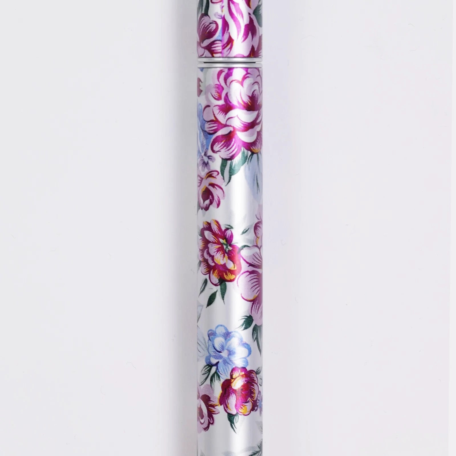 [Extendable &amp; Foldable, All-over Pattern] A lovely walking stick that can be extended and folded