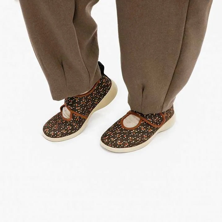 [Ultra-lightweight design reduces strain on your feet and makes putting on and taking off easy] Liberty Print Lace Shoes Valeria