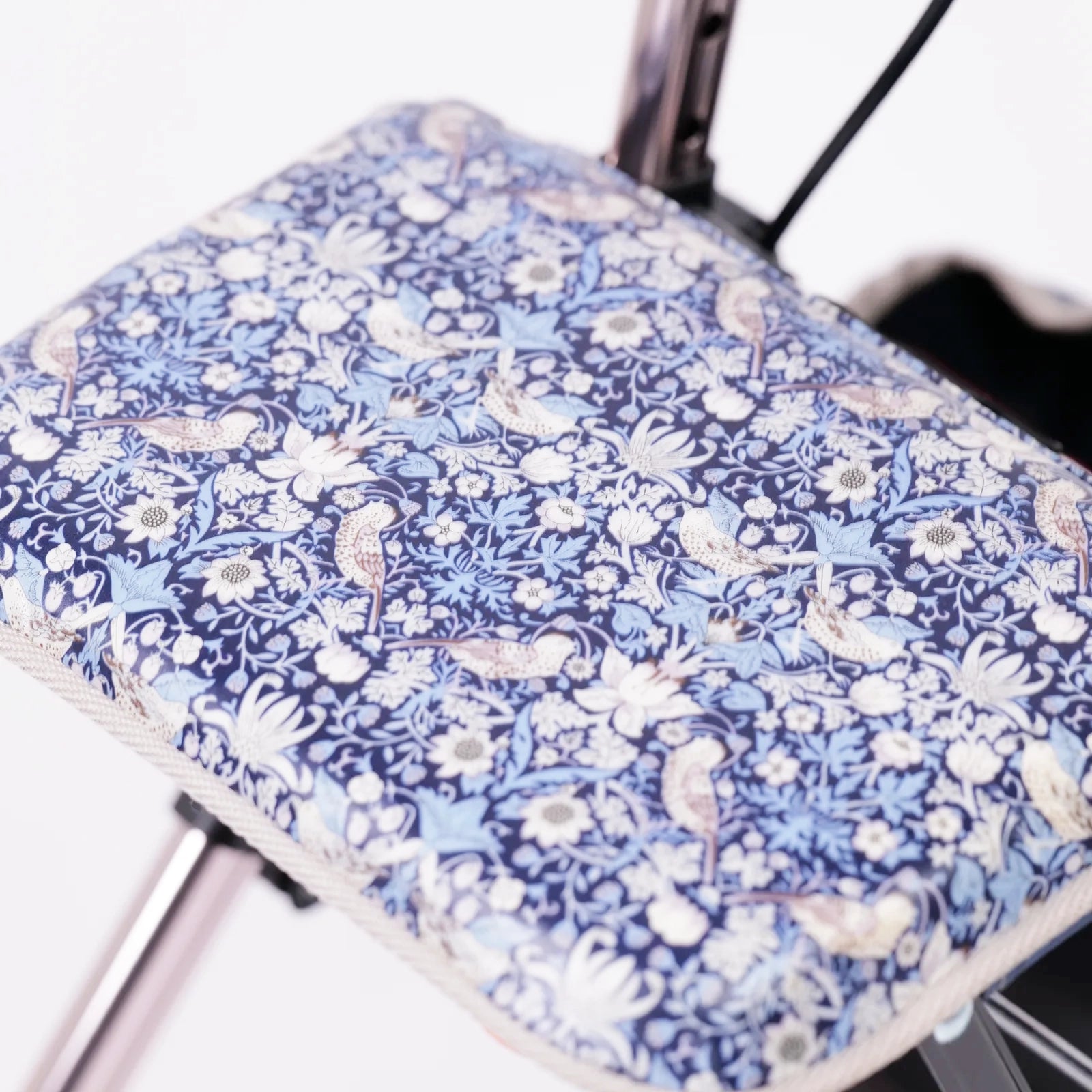 Lightweight, foldable, and compact silver cart: The lightweight K-Walker II W Liberty Print (Black)