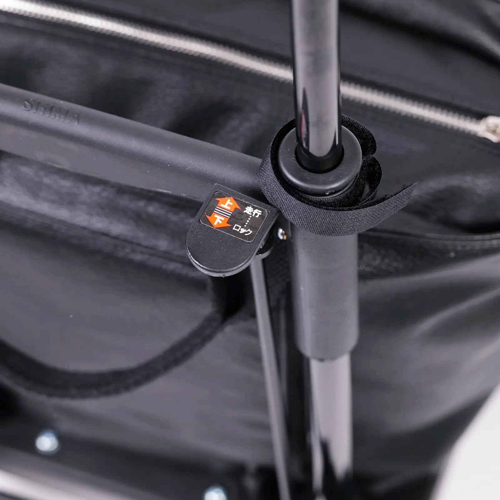 Dot Embroidery Tote with Side Push Cart