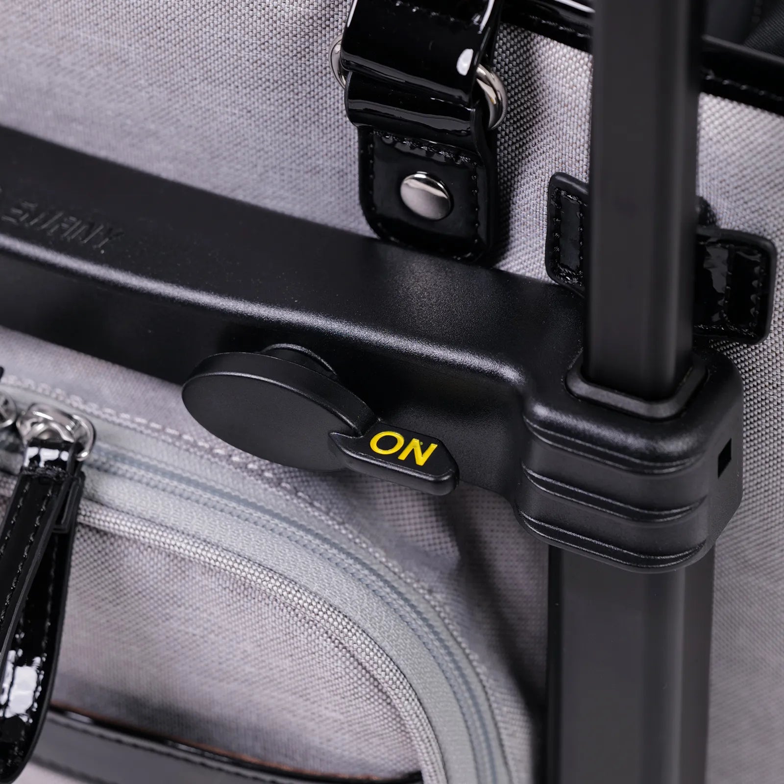 【大人気アイテムの復刻版】SWANY×KINDCARE カート（KINDCARE Exclusive）