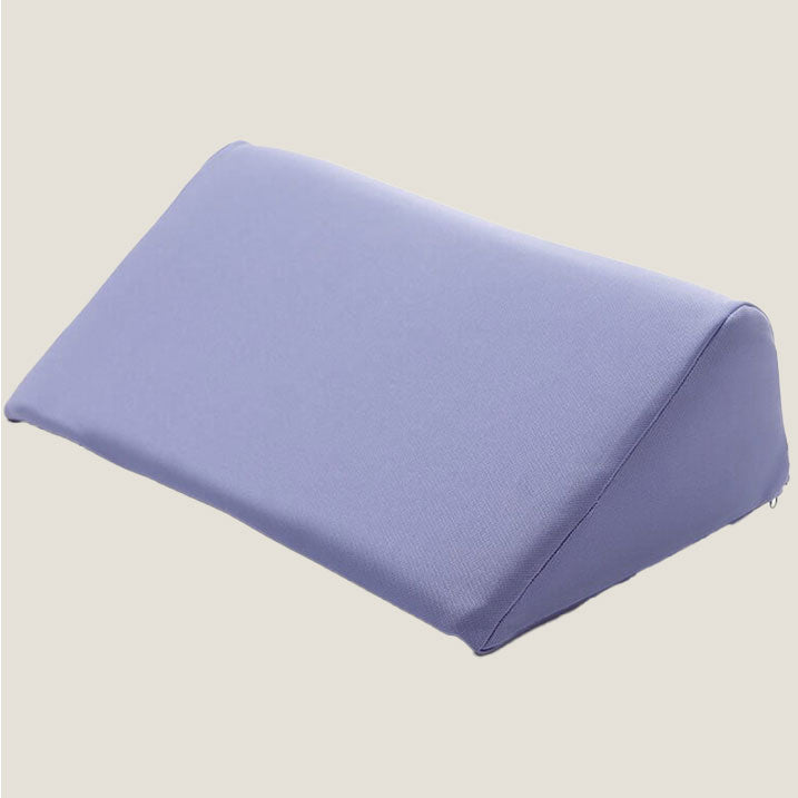 Washable memory foam triangular cushion