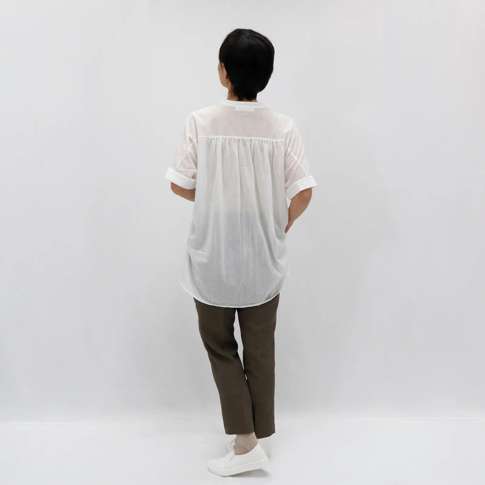 【日本製／洗練された軽やかさ】ドロストブラウス